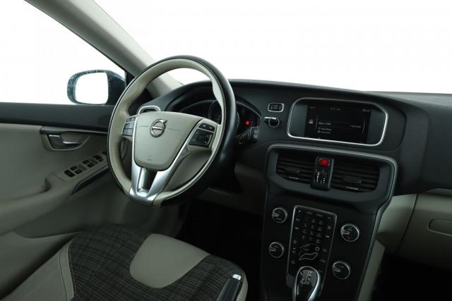 Volvo V40 image 4