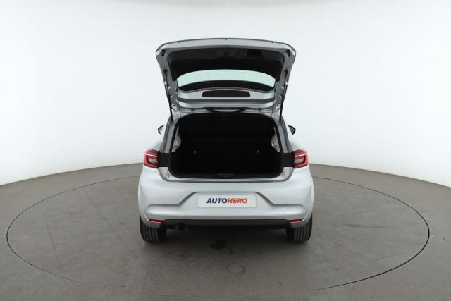 Renault Clio image 9