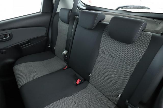 Toyota Yaris image 7