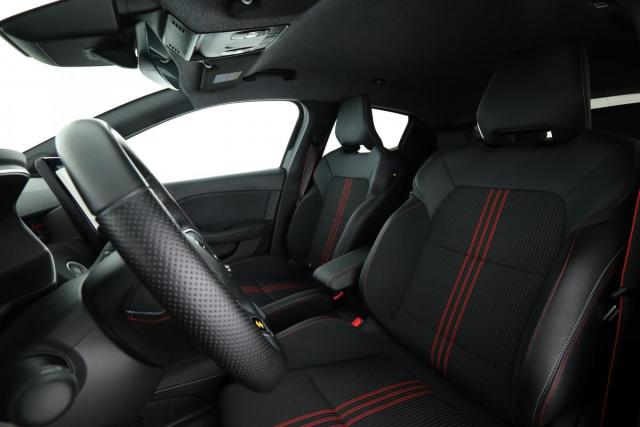 Renault Clio image 9
