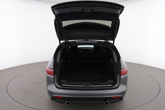 Jaguar Xf image 2