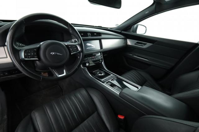 Jaguar Xf image 7