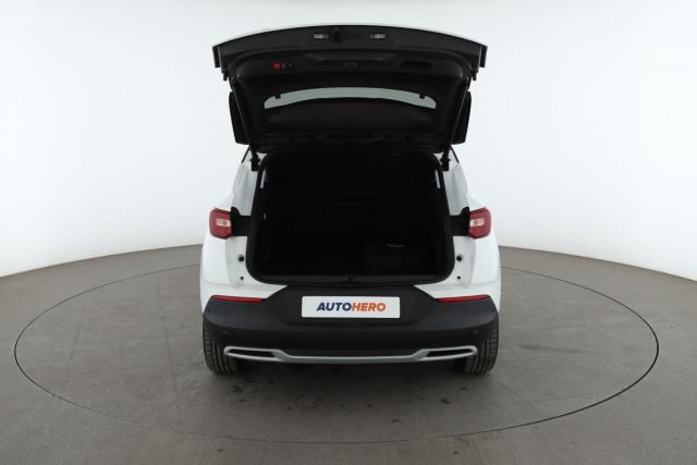 Opel Grandland X image 1
