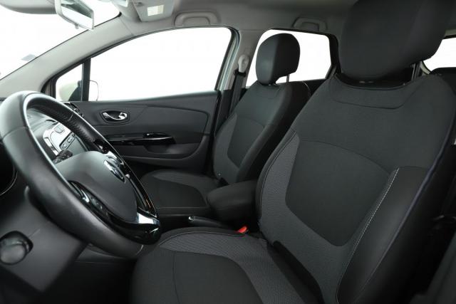 Renault Captur image 9
