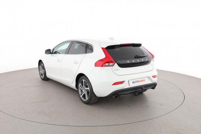 Volvo V40 image 8