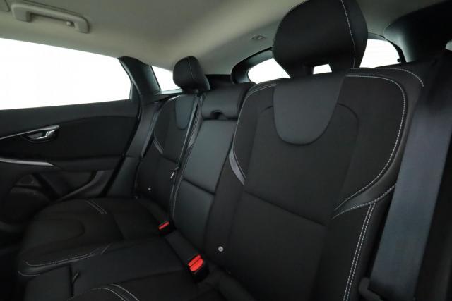 Volvo V40 image 7