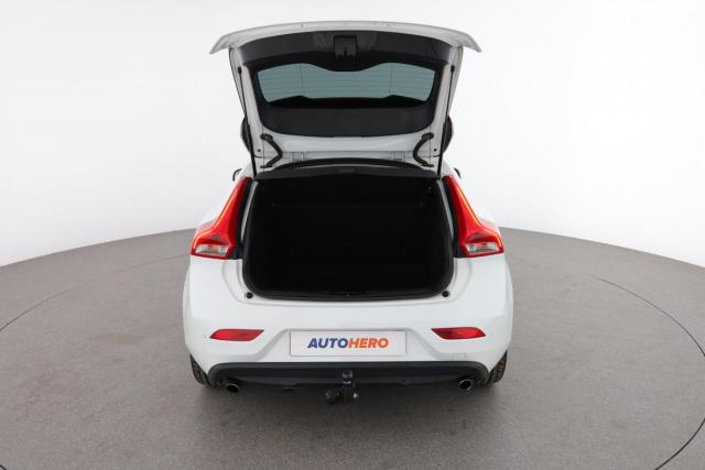 Volvo V40 image 1