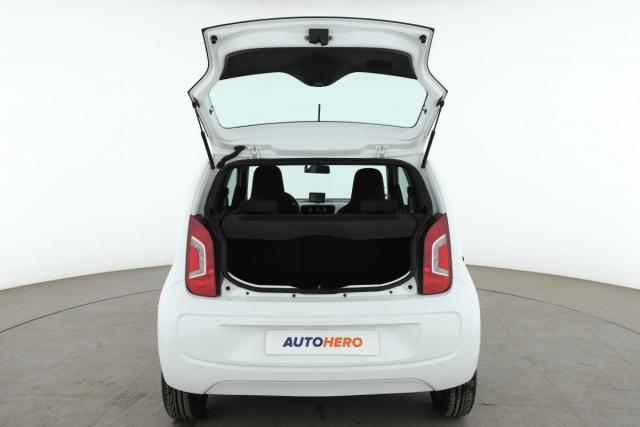 Volkswagen Up! image 6