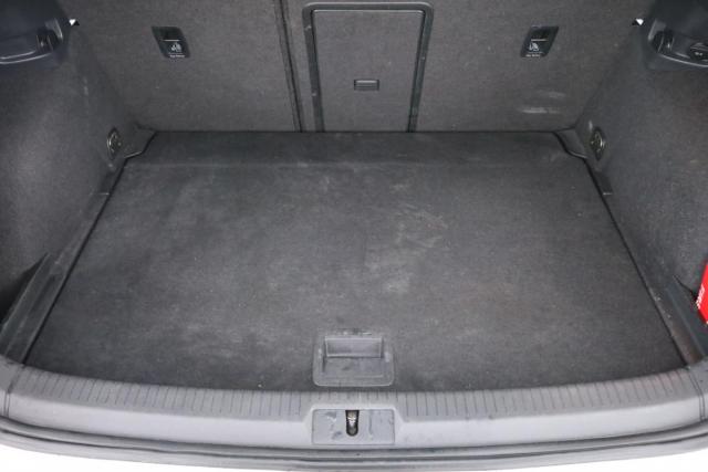 Volkswagen Golf image 5