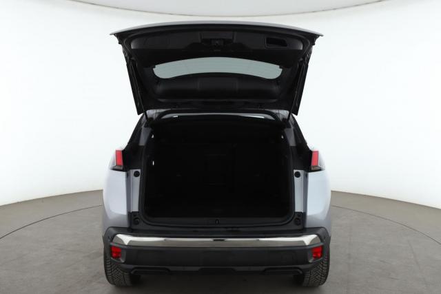 Peugeot 3008 image 2