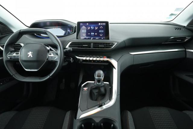 Peugeot 3008 image 8