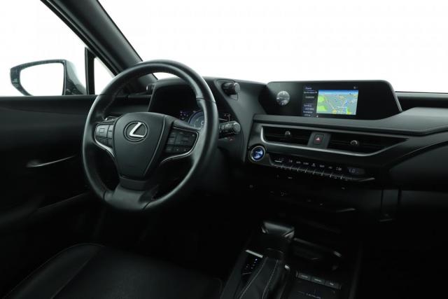 Lexus Ux image 7