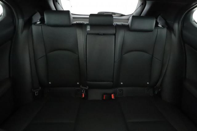 Lexus Ux image 5