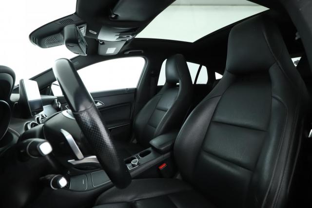 Mercedes Benz Cla Shooting Brake image 6