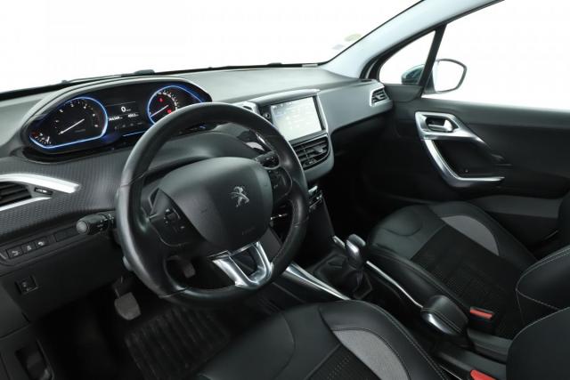 Peugeot 2008 image 9
