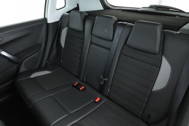 Peugeot 2008 image 6