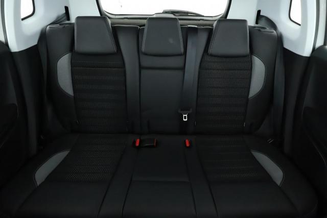 Peugeot 2008 image 7