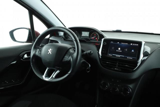 Peugeot 2008 image 6