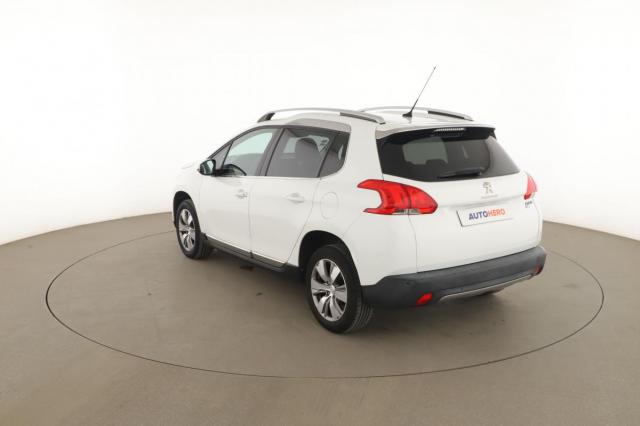 Peugeot 2008 image 2