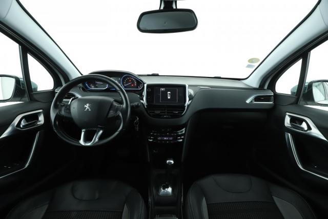 Peugeot 2008 image 1