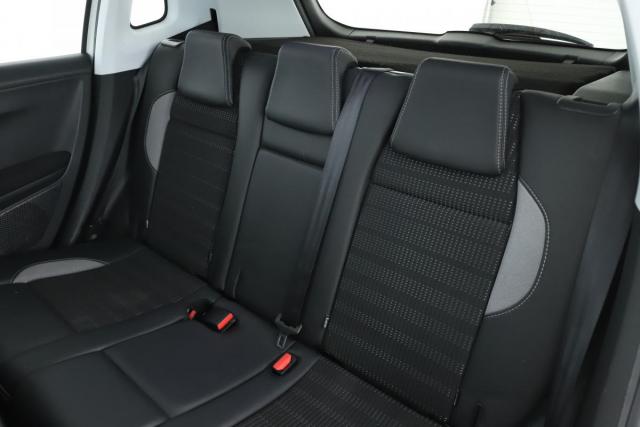 Peugeot 2008 image 4