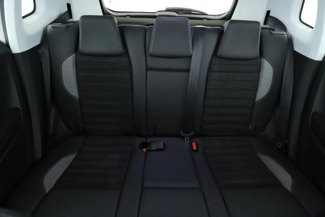 Peugeot 2008 image 5