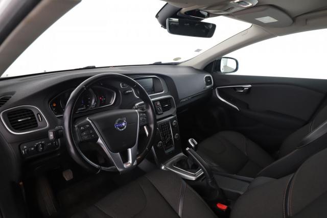 Volvo V40 Cross Country image 3