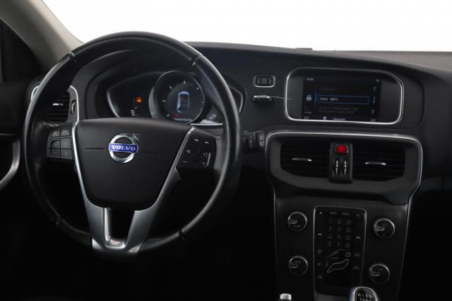Volvo V40 Cross Country image 8