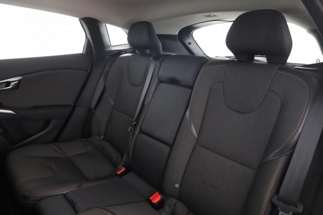 Volvo V40 Cross Country image 9