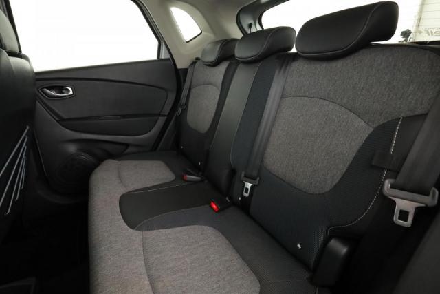 Renault Captur image 9