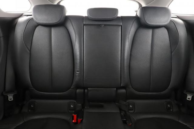 Bmw X1 image 1