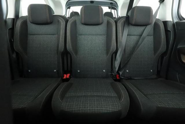 Peugeot Rifter image 2
