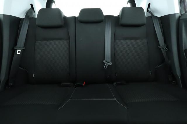 Peugeot 208 image 1