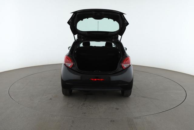 Peugeot 208 image 7