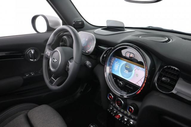 Mini Cabrio image 5