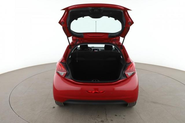 Peugeot 208 image 4