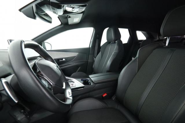 Peugeot 3008 image 3