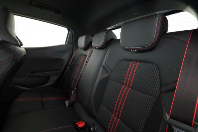 Renault Clio image 9