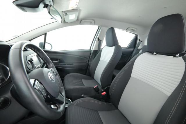 Toyota Yaris image 6