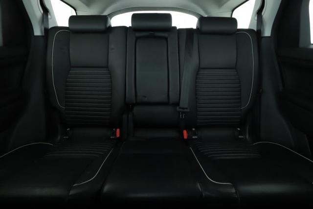 Land Rover Discovery Sport image 9