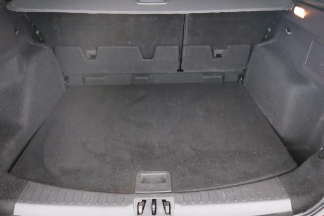 Ford Kuga image 7