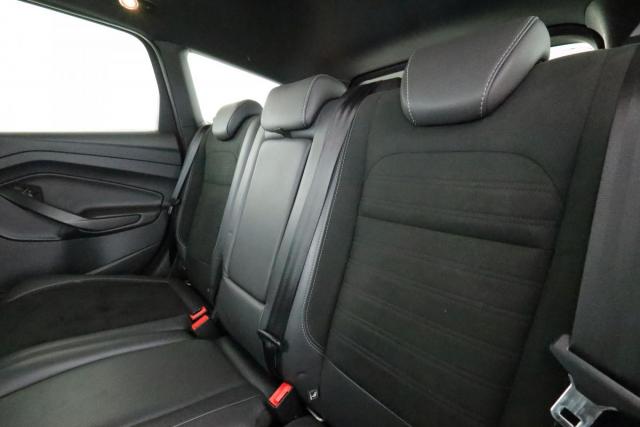 Ford Kuga image 6