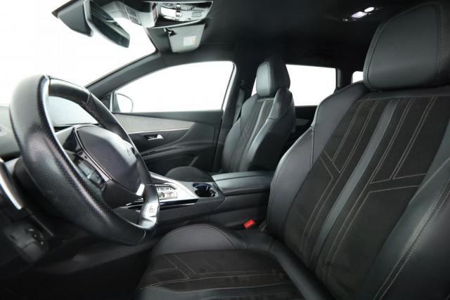 Peugeot 5008 image 2
