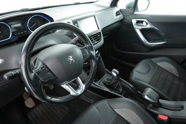 Peugeot 2008 image 4