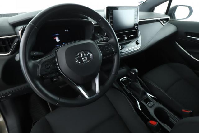 Toyota Corolla Touring Sports image 5