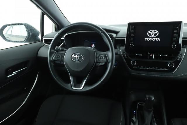 Toyota Corolla Touring Sports image 6