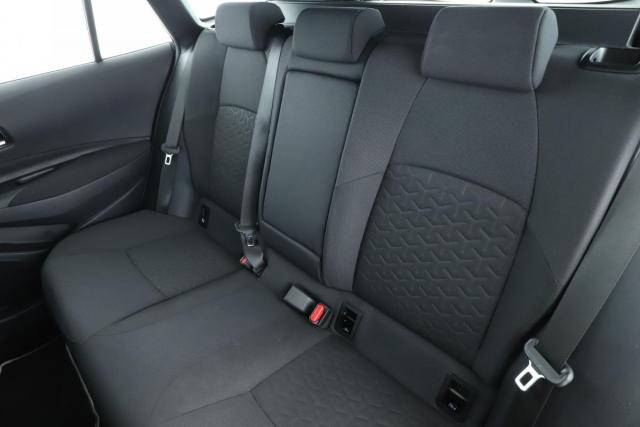 Toyota Corolla Touring Sports image 7