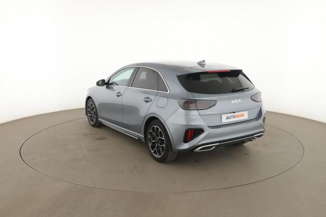 Kia Ceed image 8