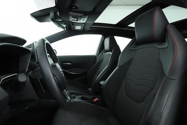 Toyota Corolla image 8