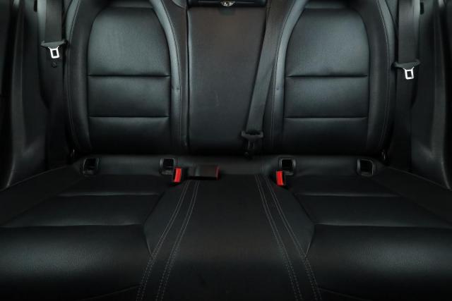 Mercedes Benz Cla image 4
